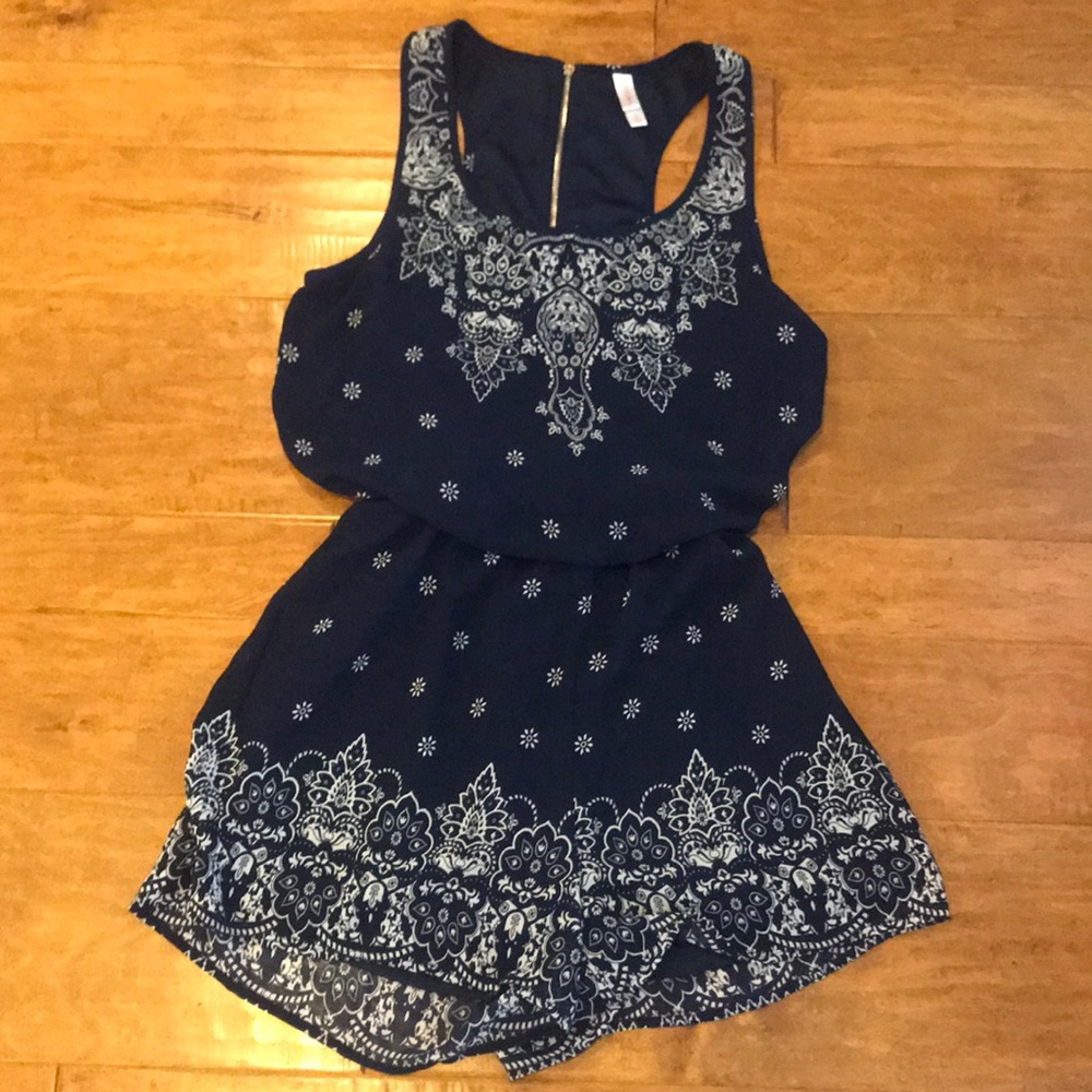 Xhilaration Sleeveless Romper